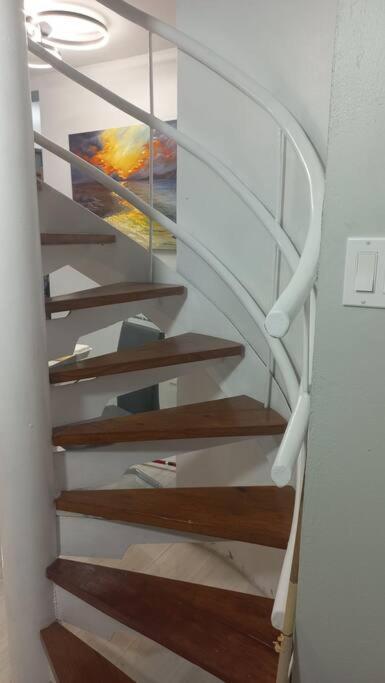 Modern Penthouse @ Sandcastles Ocho Rios Exterior photo
