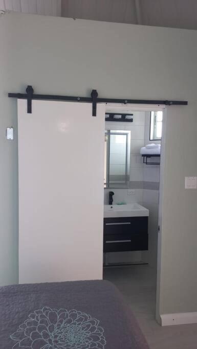 Modern Penthouse @ Sandcastles Ocho Rios Exterior photo