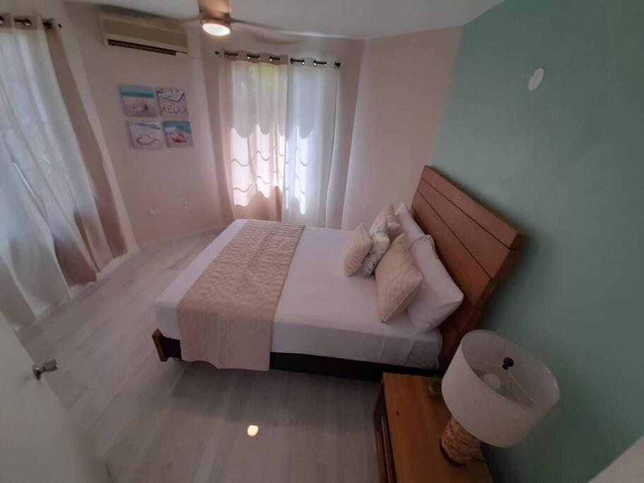 Modern Penthouse @ Sandcastles Ocho Rios Exterior photo